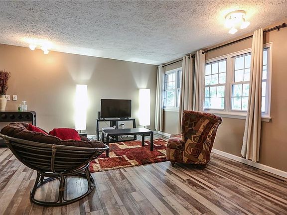 3rd image of 100 Finnegan Way