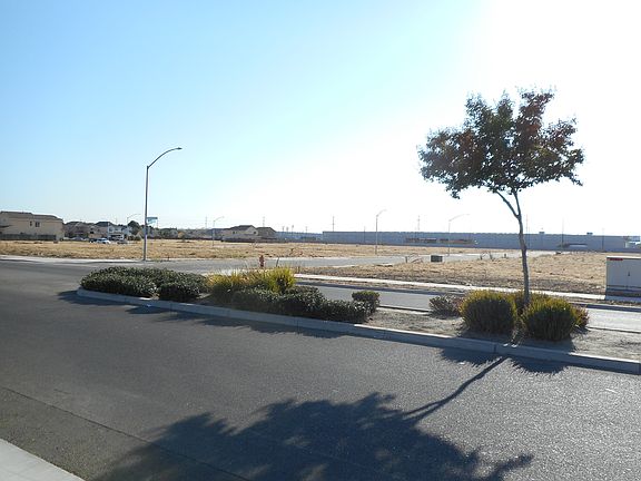 2nd image of 2699 Malik Ave