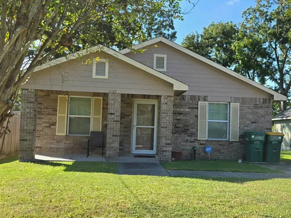 2107 Rosalee St, La Marque, TX 77568
