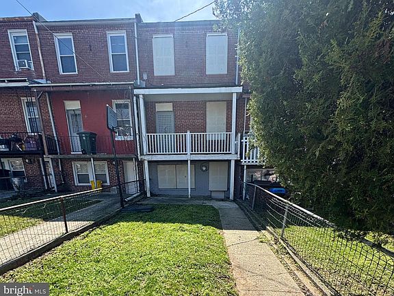 3rd image of 3336 Chesterfield Ave