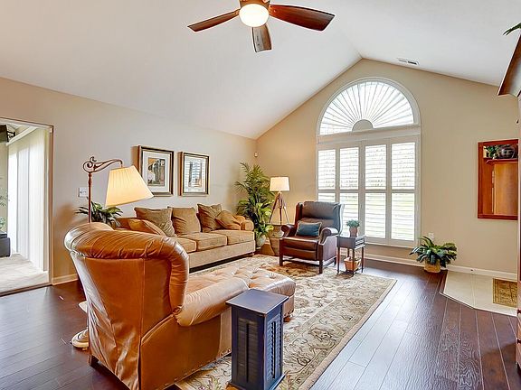 2nd image of 5804 Parchment Dr