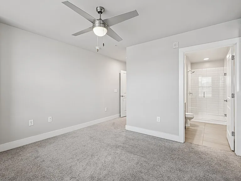 915 Glenwood Apartments on the Beltline — Photo 41
