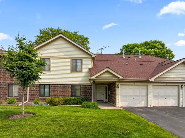 840 E Coach Rd Unit 8, Palatine, IL 60074