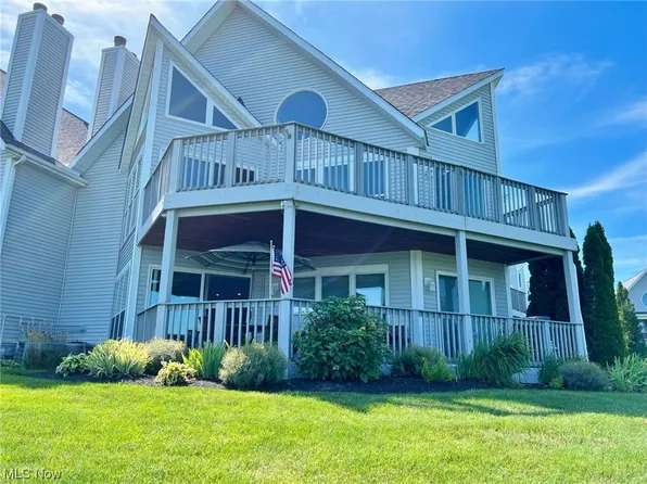 679 2nd St Unit 2, Fairport Harbor, OH 44077