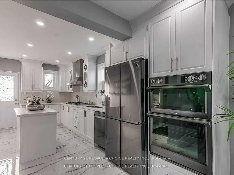 1226 Oxford Ave — Photo 11