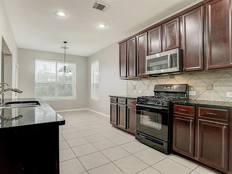 2626 Canyon Falls Dr — Photo 7