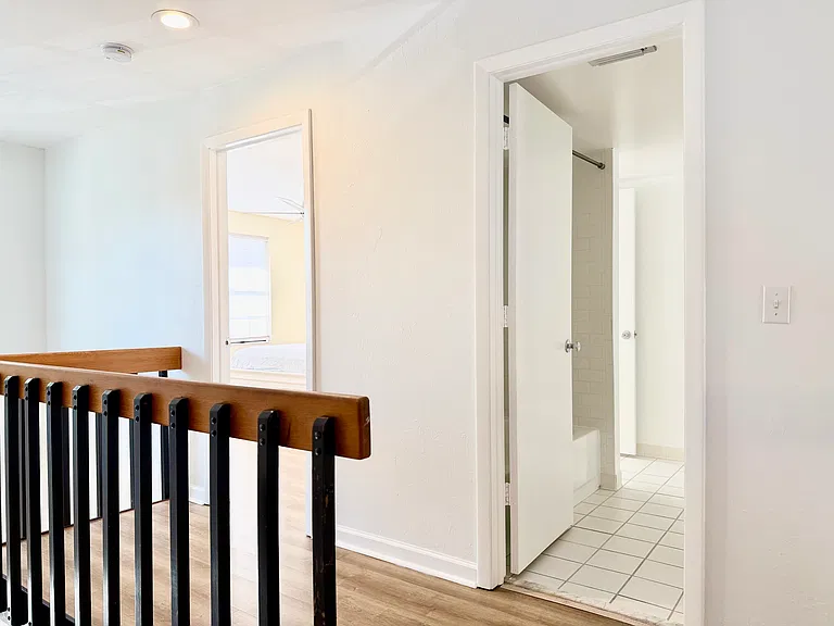 780 Meadowland Dr #J — Photo 5