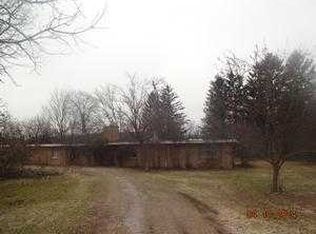 15055 W Little Saint Marys Rd, Mettawa, IL 60048