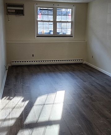 4th image of 74 Leonard Rd Unit 74