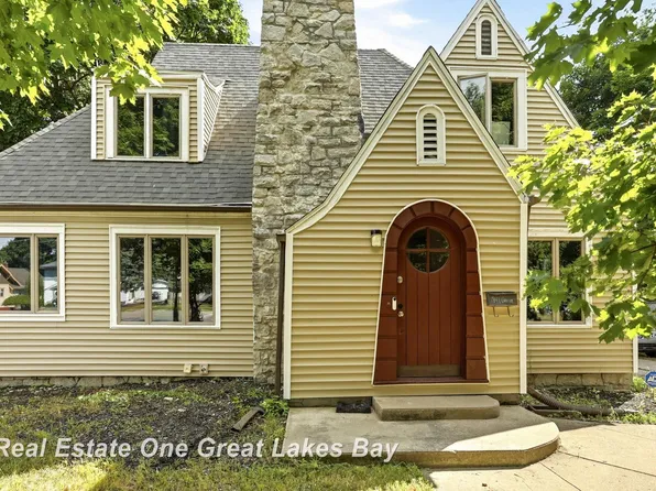 1841 Gratiot Ave, Saginaw, MI 48602