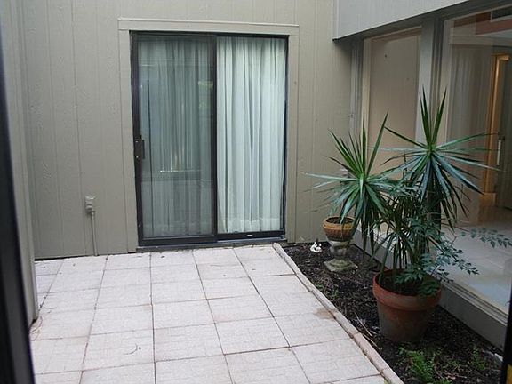 5th image of 204 Woodland Dr #204