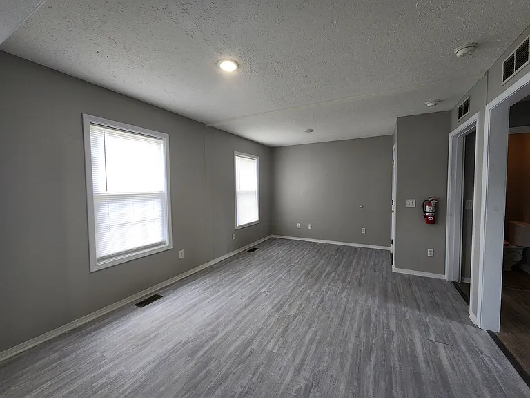1325 Virginia Ave #B1 — Photo 9