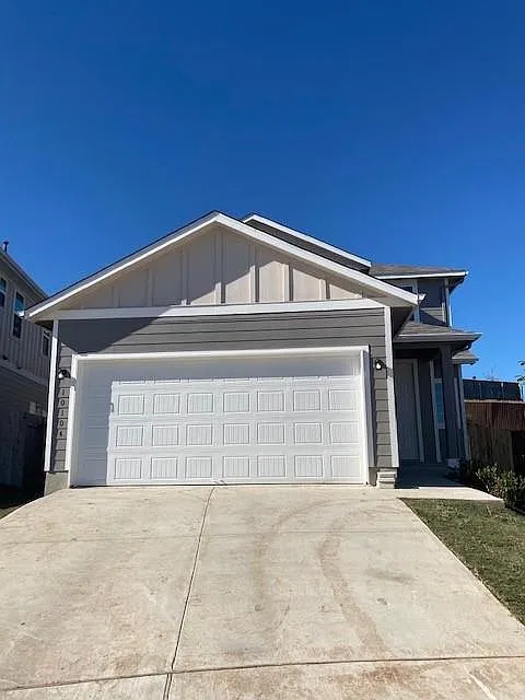 10104 Forest Grove Dr