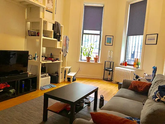 Rented by Living New York | media 12