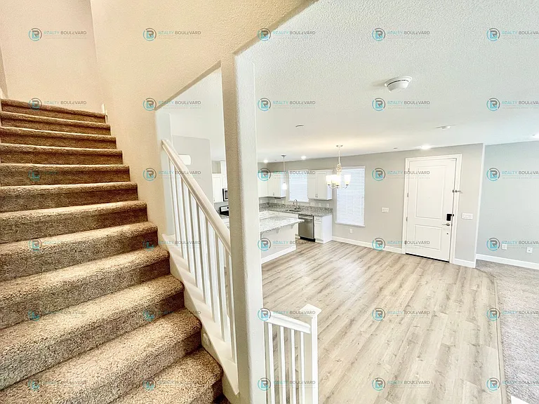 1815 Dark Horse Rd #B — Photo 13