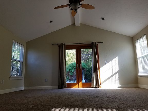 5th image of 521 Pamlar Ave