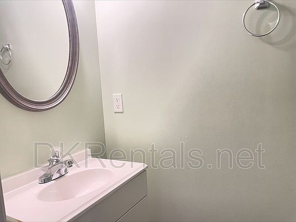 4th image of 1956 Durwood Ln