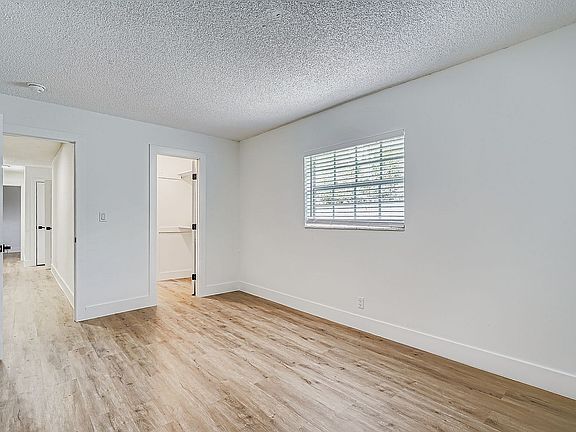 Bedroom 3 (Web Quality) - Brisa Apartments
