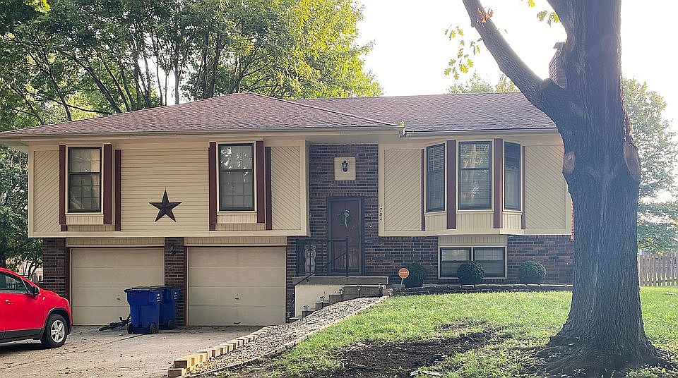 1704 SE Silkwood Ln, Lees Summit, MO 64063 Zillow