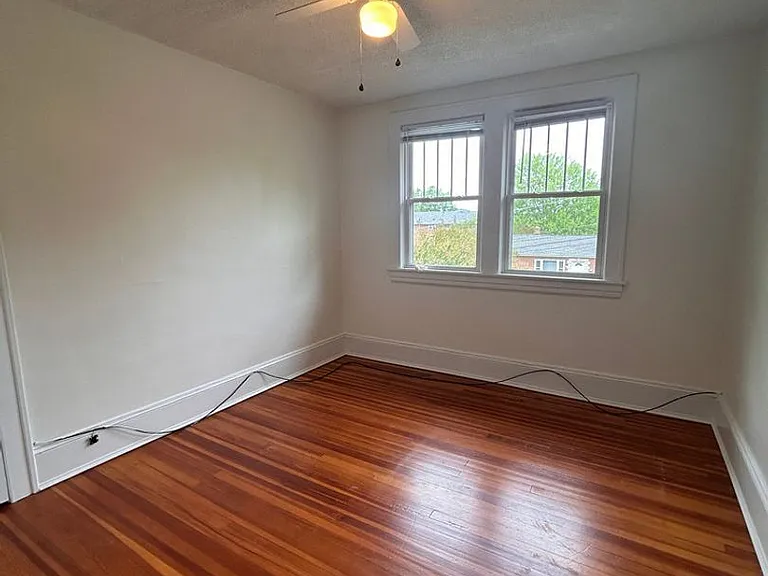 505 Camilla St SE — Photo 26
