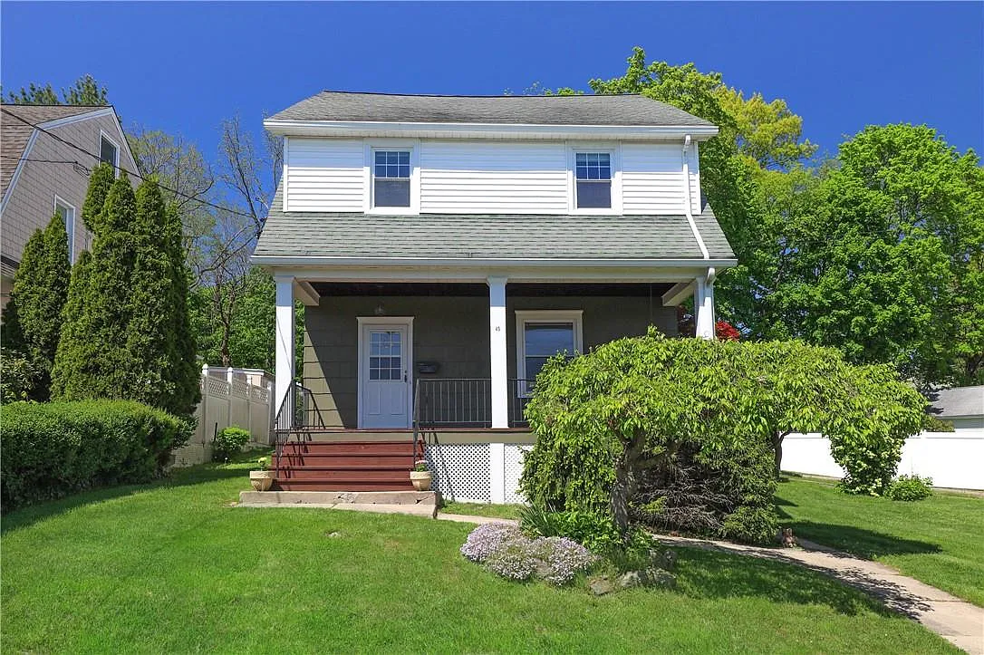 45 Clermont Avenue photo 1