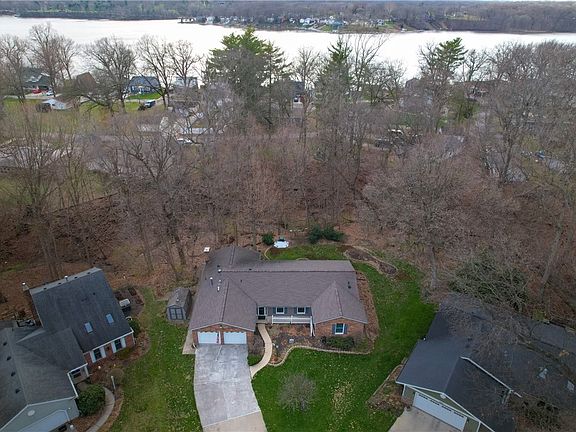 3rd image of 3312 Suncrest Dr