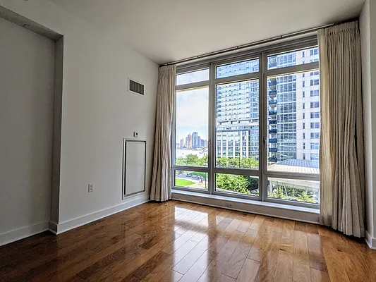 Rented by PocketBroker Inc | media 15
