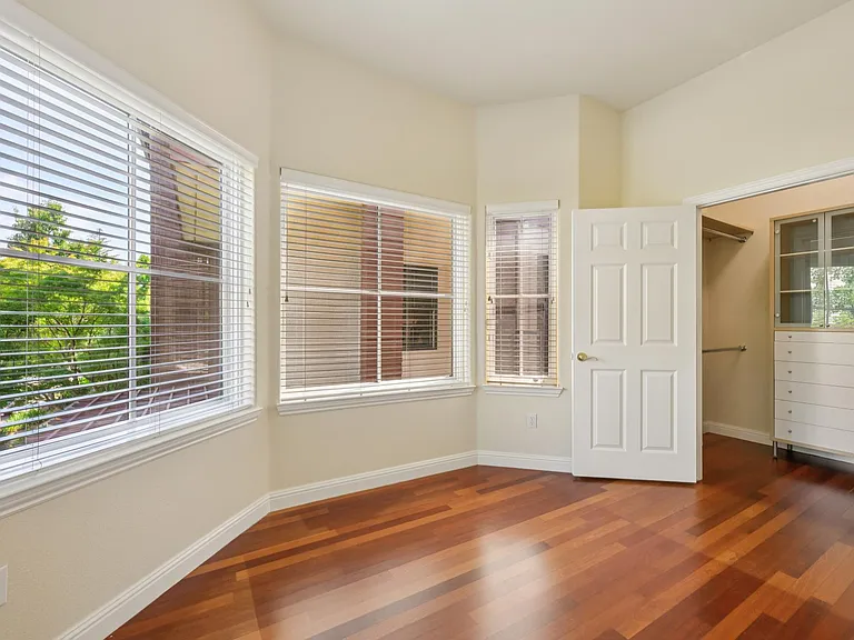 435 Sheridan Ave #201 — Photo 42