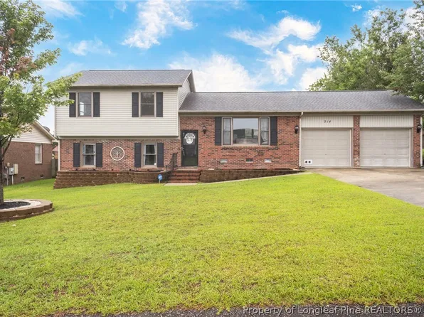 914 Issac Dock Dr, Fayetteville, NC 28314