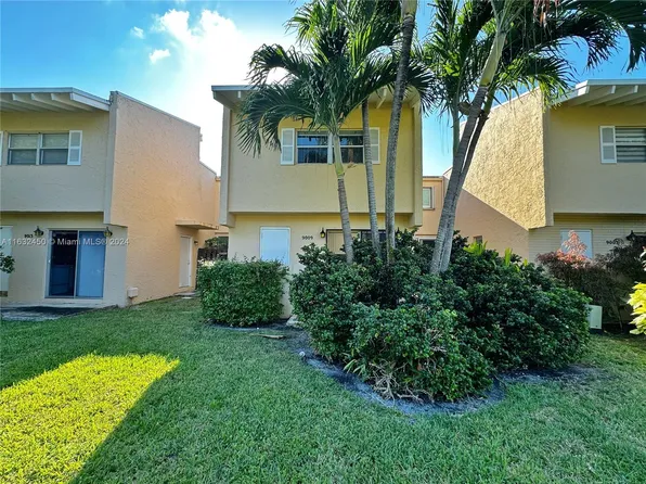 9009 NE 4th Avenue Rd #9009, Miami, FL 33138