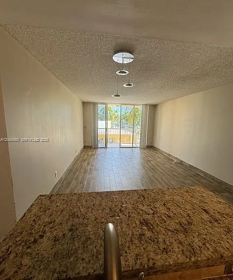 1450 SE 3rd Ave #302 — Photo 17