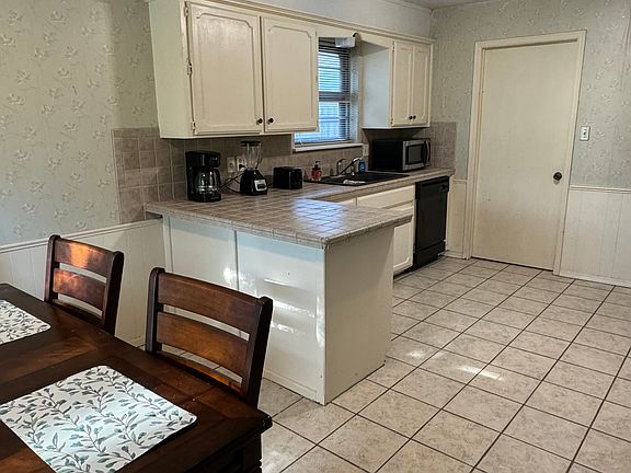 5th image of 1516 Northcliff Ave