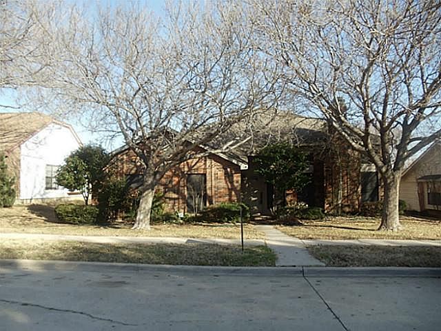 2nd image of 4 O'Hare Cir