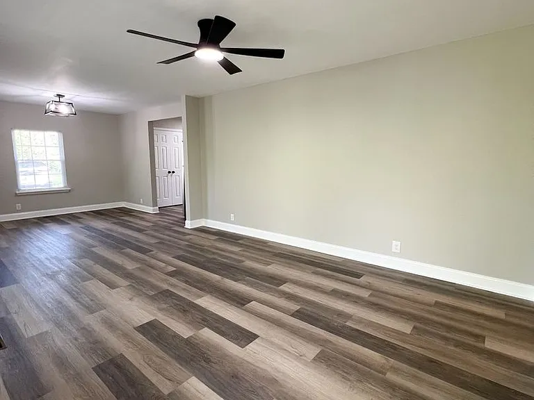 108 Wilson Ct — Photo 4