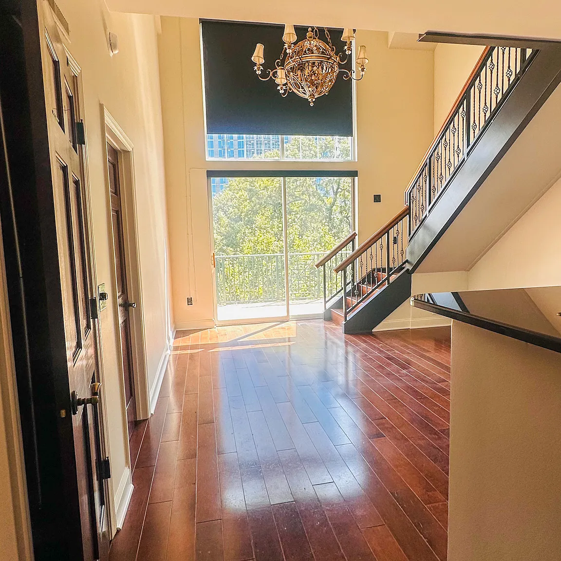 2 bed, 1240 sqft, $2,350 — Photo 2