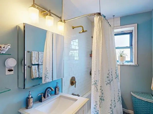 48-01 42nd Street image 38 of 49