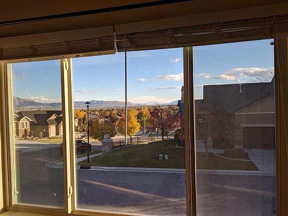 Living room view facing south Salt Lake Valley.