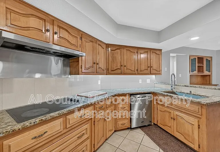 1503 Northridge Dr — Photo 5
