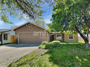 2401 Louisiana Pl, Nampa, ID 83686