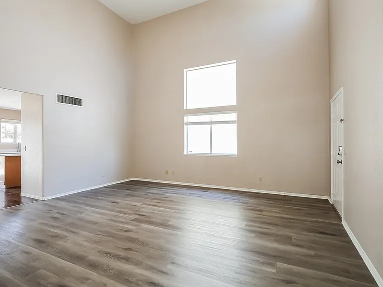 7512 Hickory Hills Dr — Photo 7