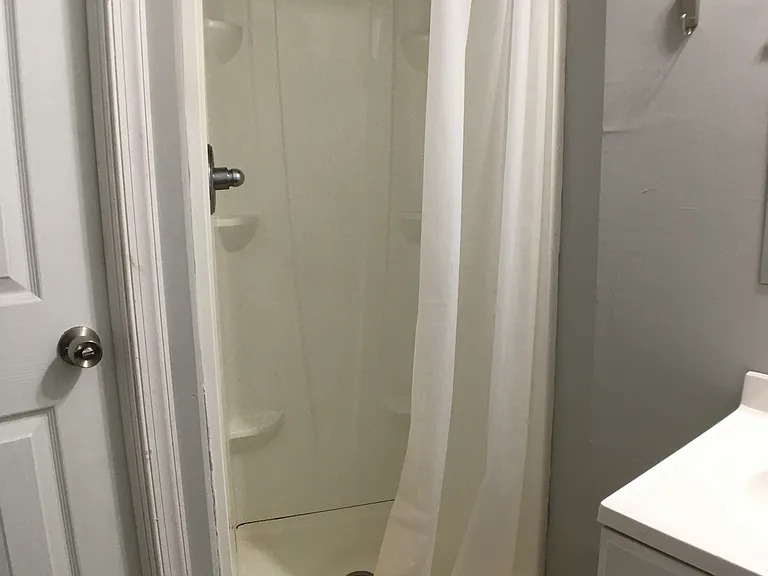 218 S 43rd St #3R — Photo 12