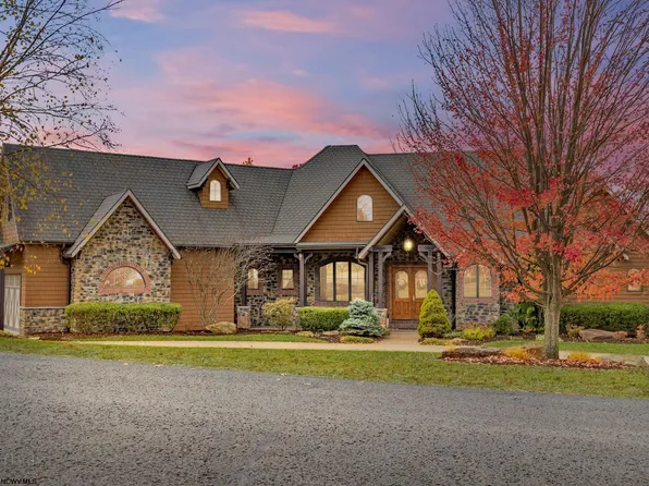 6 Miramichi Trl, Morgantown, WV 26508