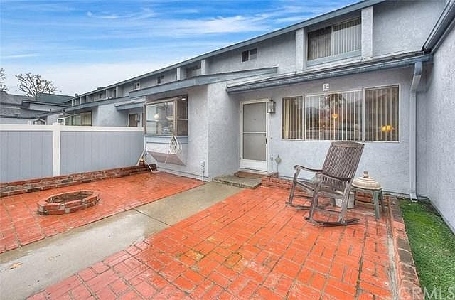 1st image of 900 W Sierra Madre Ave APT 28
