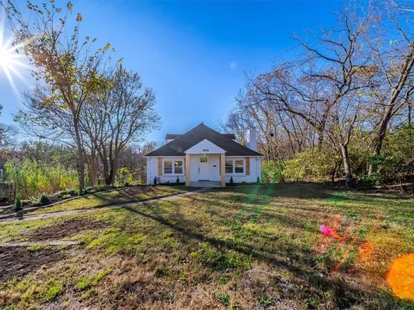 8344 Campbell St, Kansas City, MO 64131