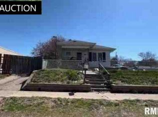 3125 10th St, Rock Island, IL