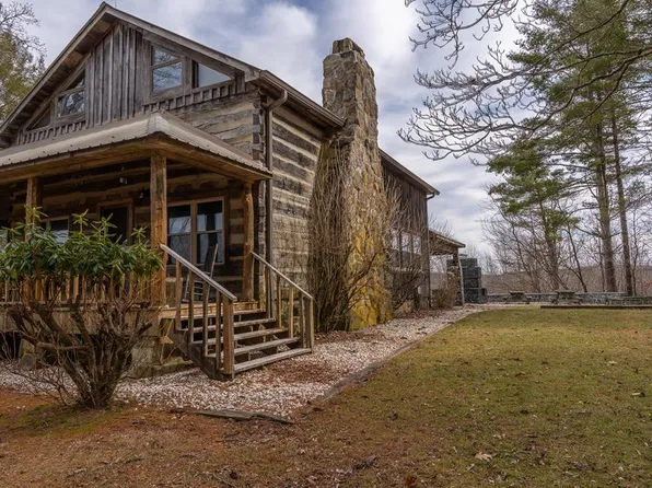 1280 Millstone Rd, Woodlawn, VA 24381