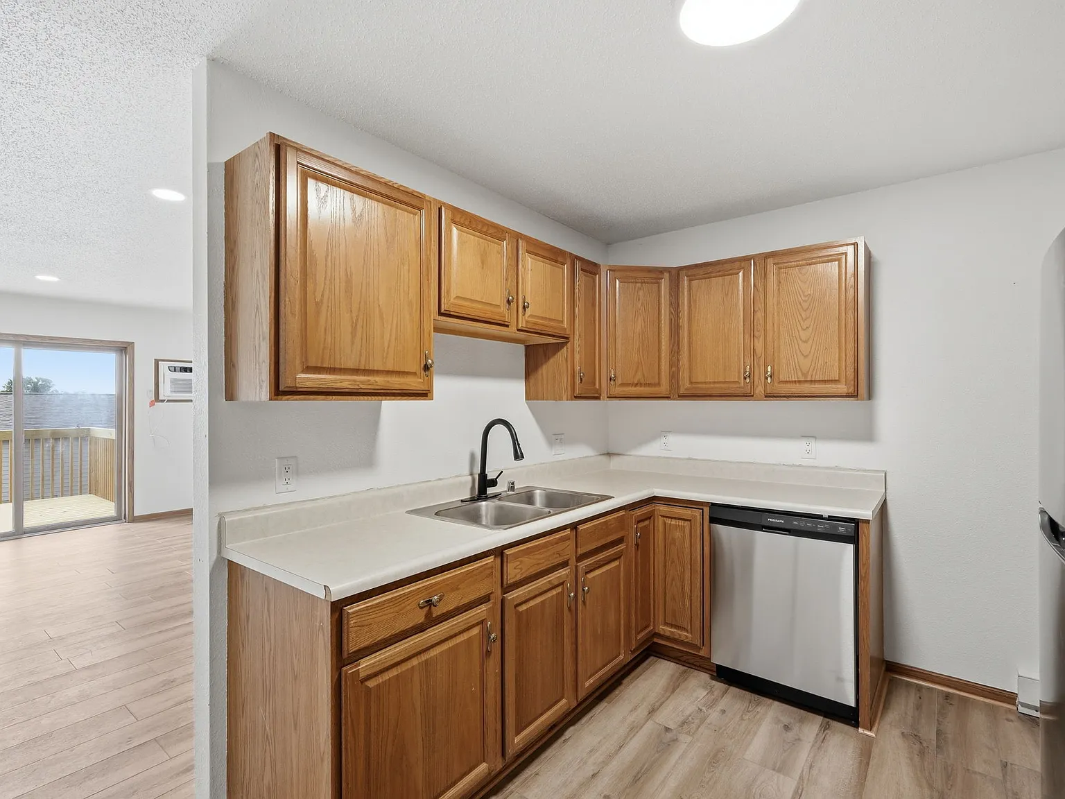105 Scoops Dr, Dickeyville, WI 53808 — Photo 3