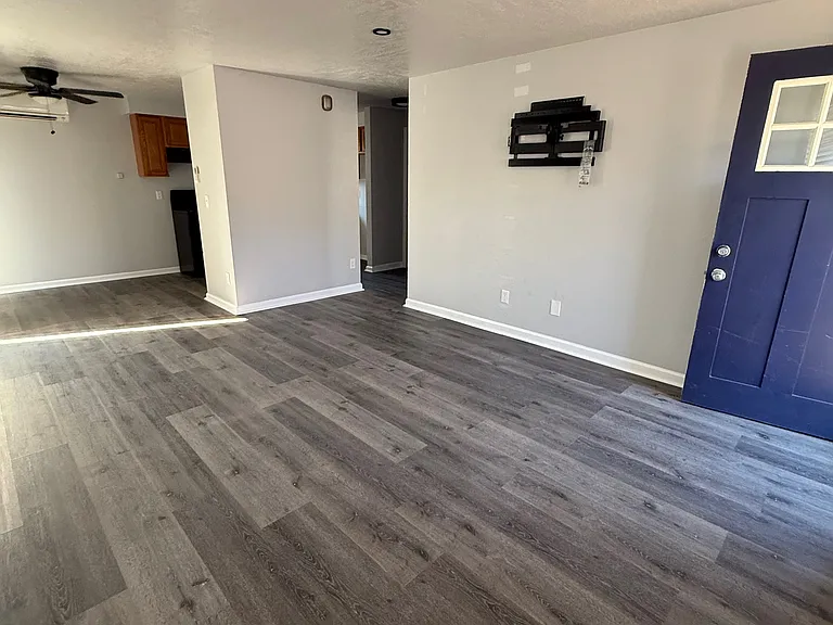 1206 Hill St SE #1206 — Photo 2