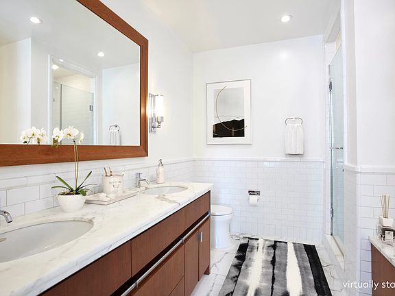 5th image of 150 Nassau St APT 10D