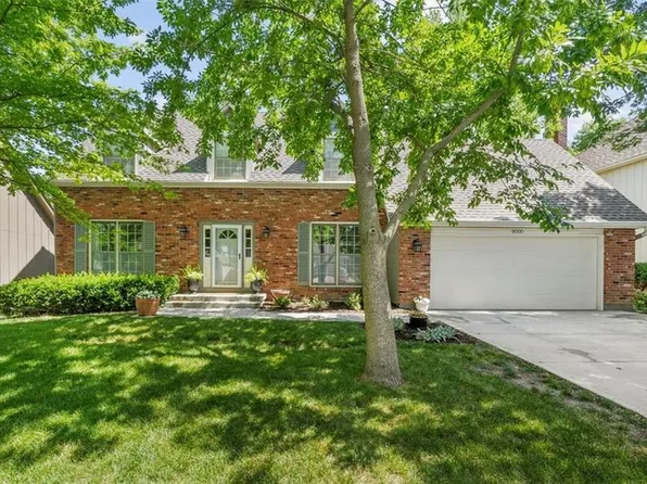 9000 W 115th St, Overland Park, KS 66210